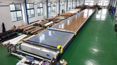 Horizontal fully automatic cutting bed